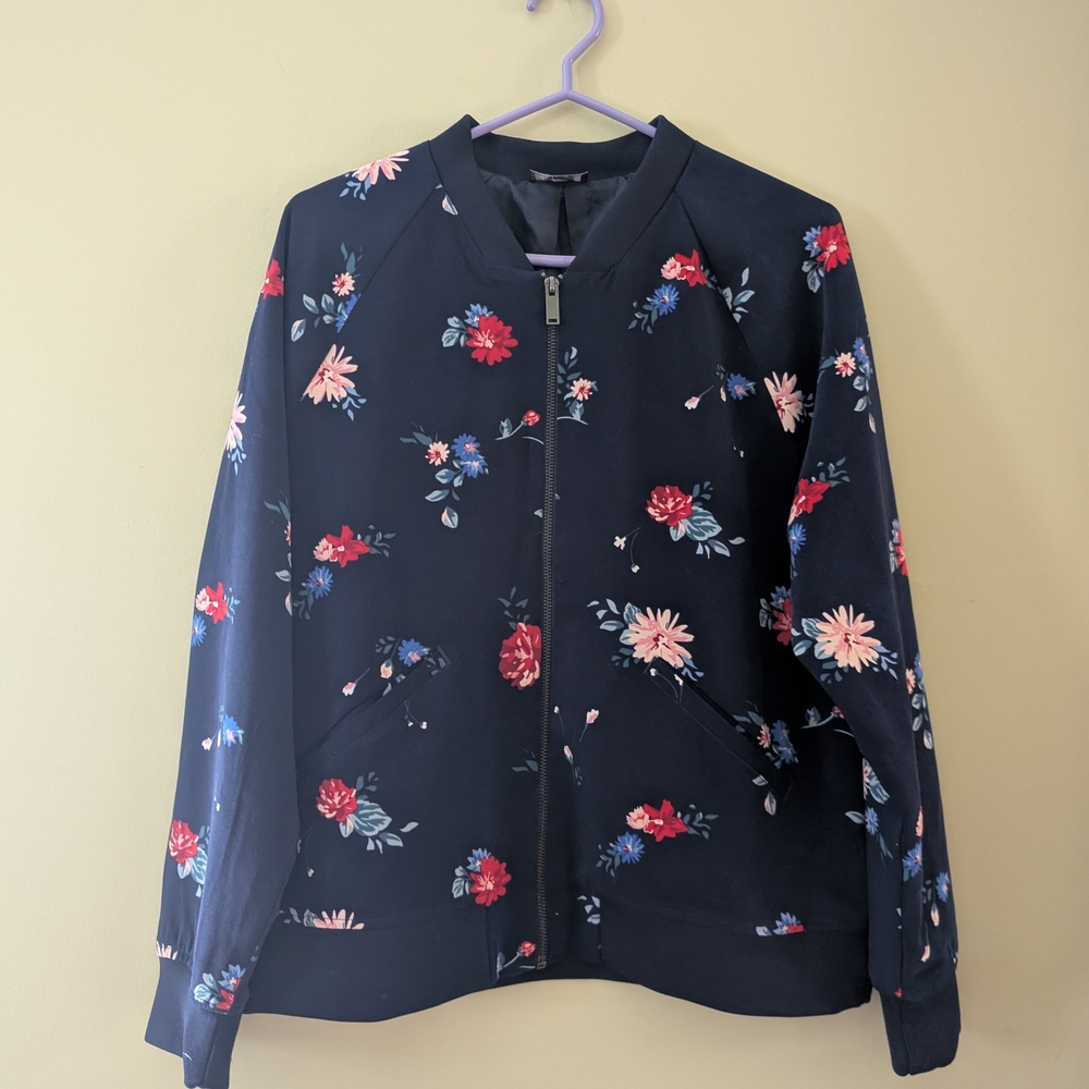 Reitmans Black and Red Bomber Jacket with Ribbed Cuffs